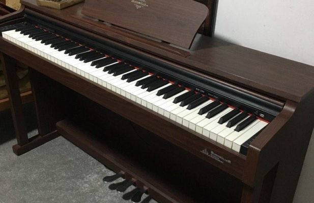 پیانو برگمولر bm280