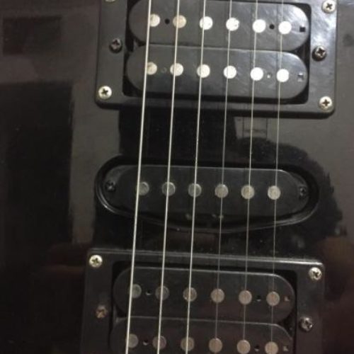 گیتار الکتریک Yamaha erg121c