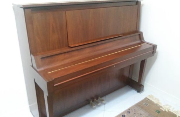 پیانو آکوستیک یاماها W102