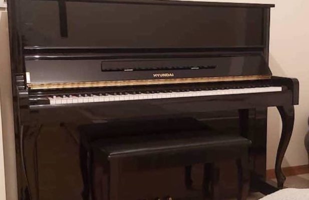 پیانو آکوستیک هیوندای کُره (کاملا سالم در حد نو)